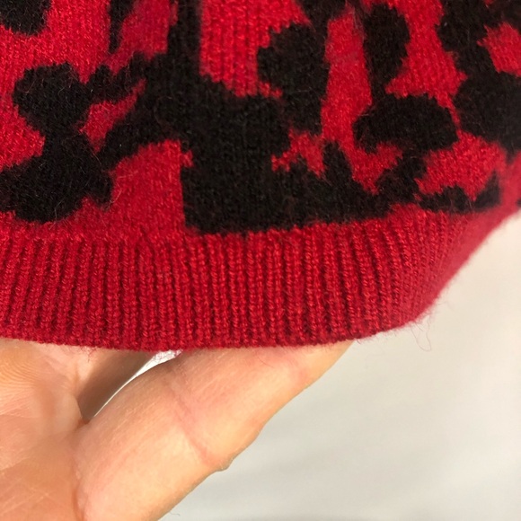 Tahari Vibrant Red and Black Animal Print Sweater - Picture 4 of 8